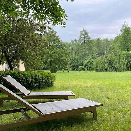 Komfortowy Dom W Lesie בית נופש