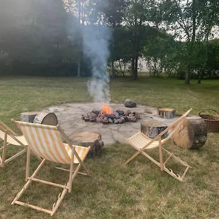 Komfortowy Dom W Lesie