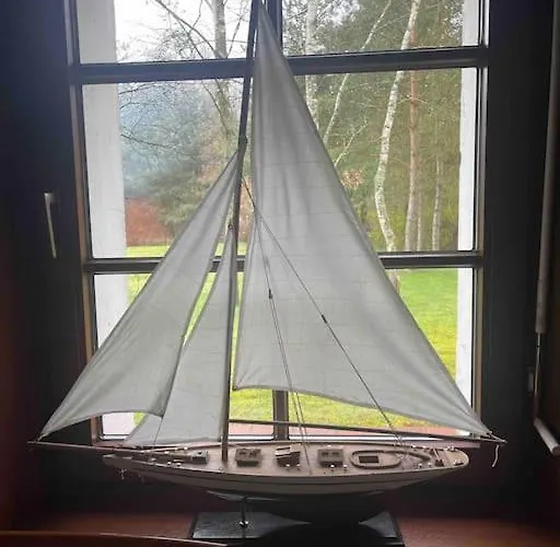 Komfortowy Dom W Lesie