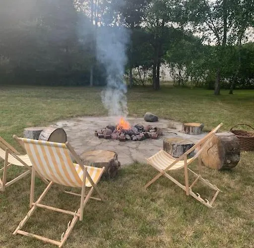 Komfortowy Dom W Lesie